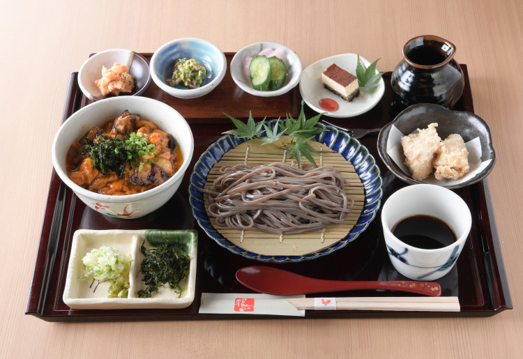 鶏匠庵御膳/親子丼